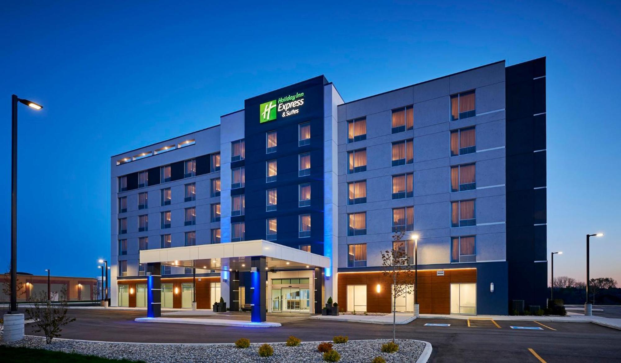 Holiday Inn Express & Suites Windsor East - Lakeshore, An Ihg Hotel Tecumseh Exterior photo